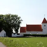 Hotel Femo &